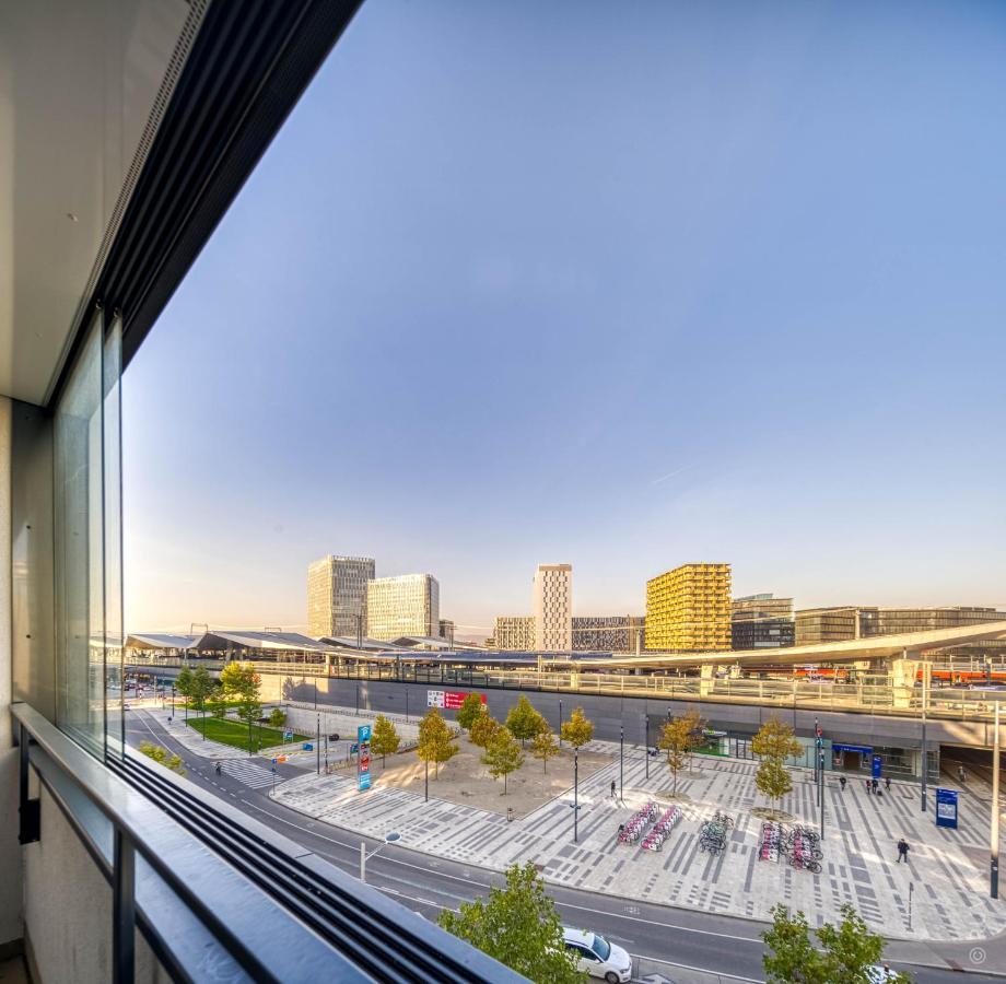 Appartement High Rise, Netflix, 2 Min To Main Station à Vienne Extérieur photo